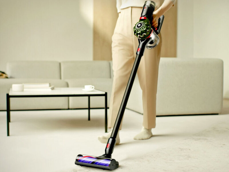 23851 1 Stapni usisivac DYSON V8 Cyclone i furniture cleaning kit 626456